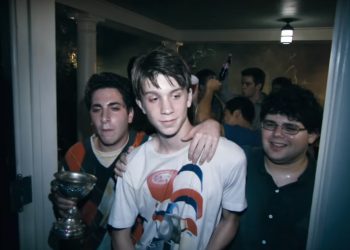 teenagers-money-surprise