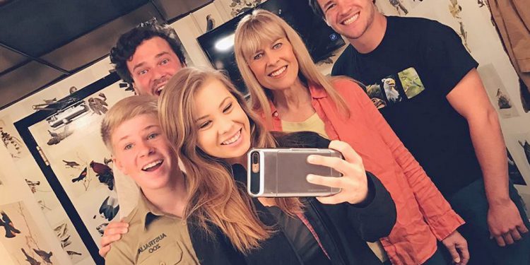 Gen-z-support-school-phone-ban