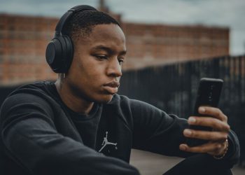 3 Reasons Why Gen Zs Aren’t Interested In Your Brand