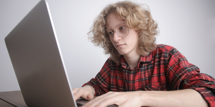 What Micro-credentials Teens Can Do Instead Of A Degree